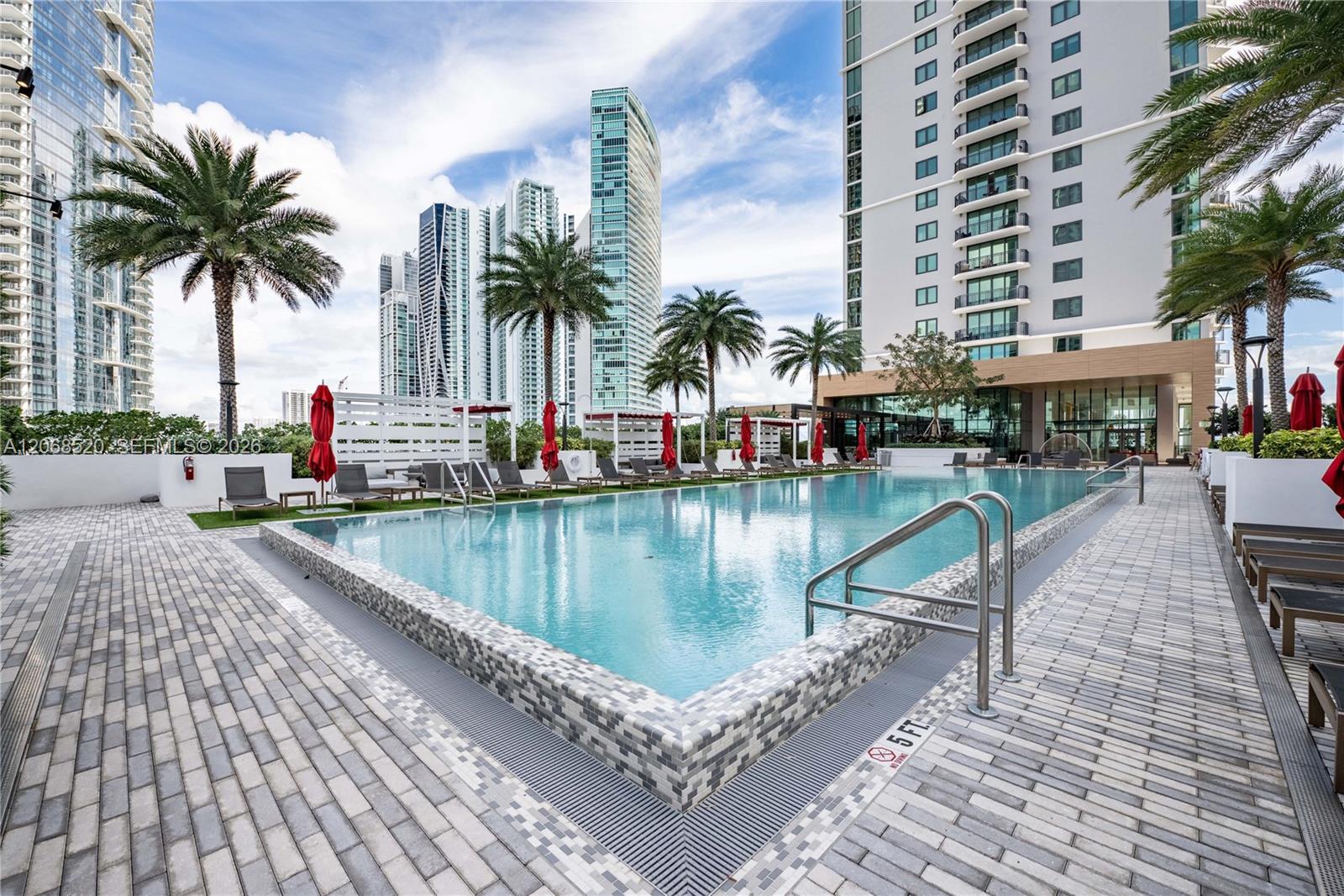 650 NE 2nd Ave # 2811, Miami FL 33132