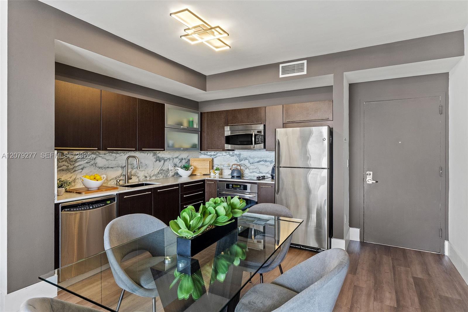 90 SW 3rd St # 1506 — Photo 5
