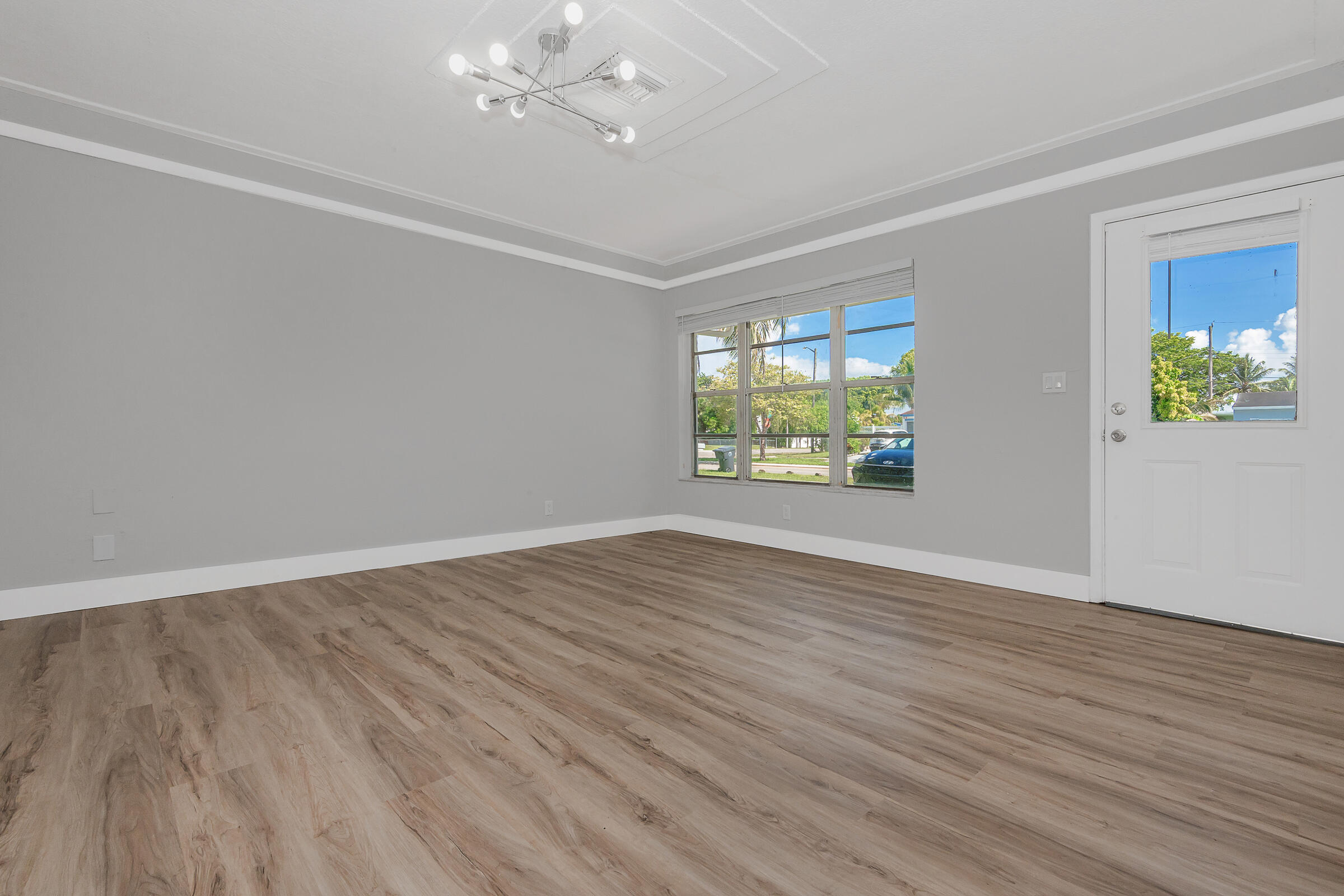 6720 SW 17TH Street SW — Photo 5