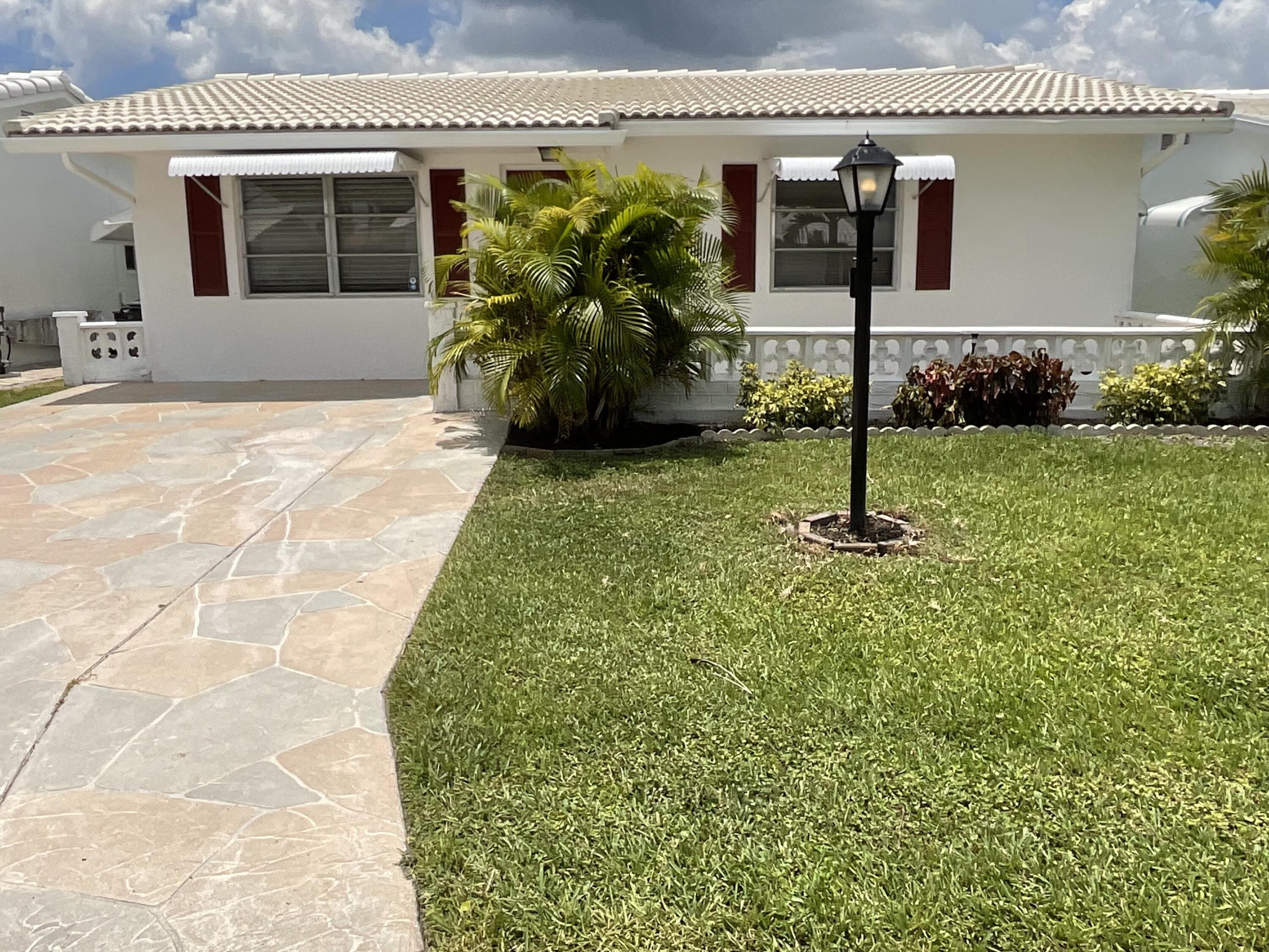 2016 SW 16th Avenue, Boynton Beach FL 33426