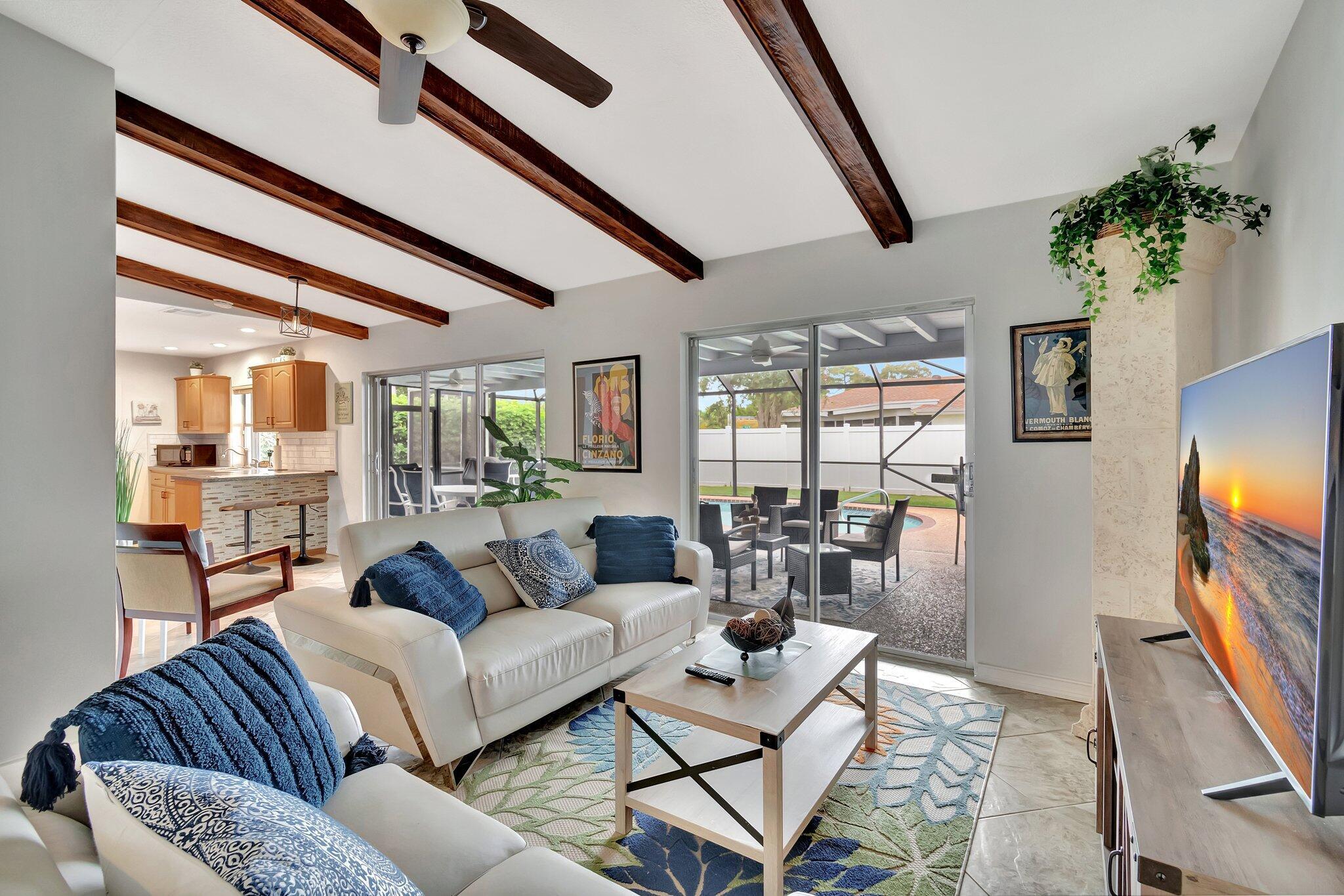 577 SW 24th Avenue — Photo 3