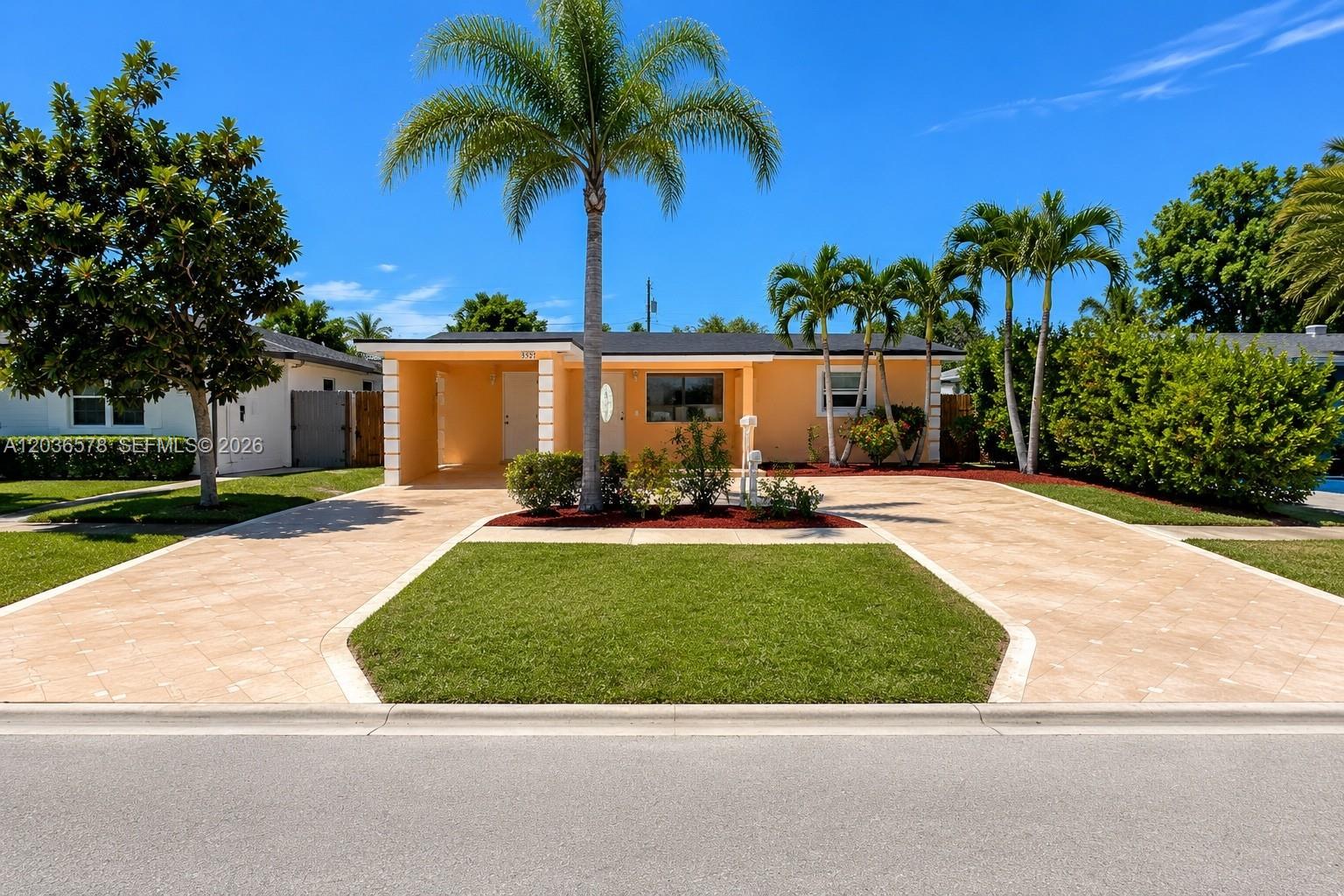 3327 Taft St, Hollywood FL 33021