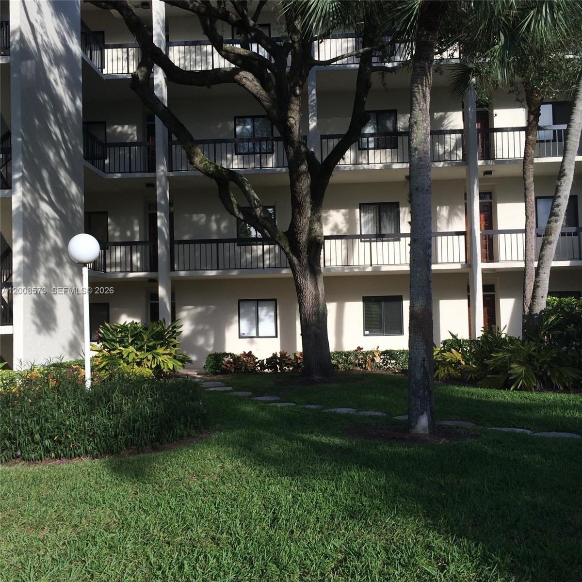 3050 Presidential Way # 101, West Palm Beach FL 33401