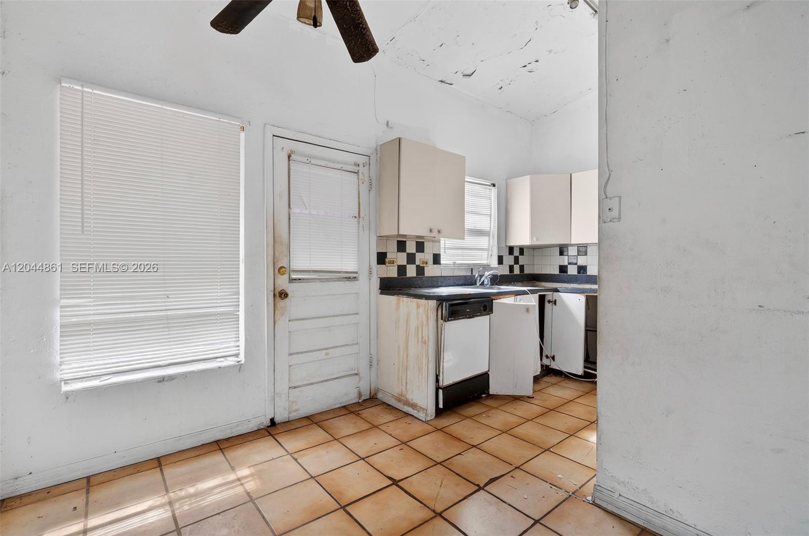 1847 NW 111th St — Photo 3