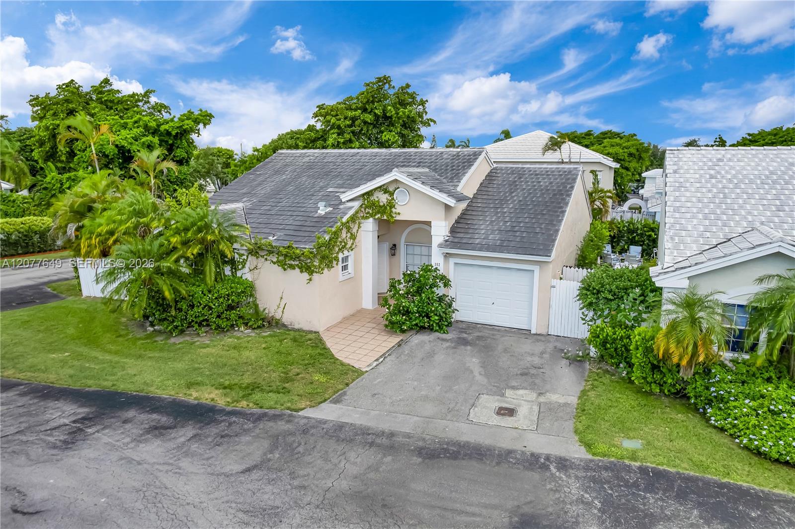 6352 SW 112th Pl — Photo 3