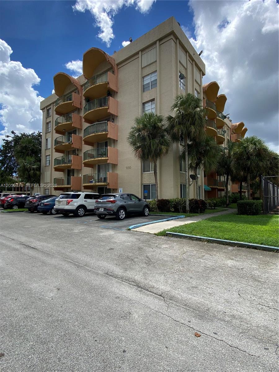 9350 Fontainebleau Blvd # 602, Miami FL 33172