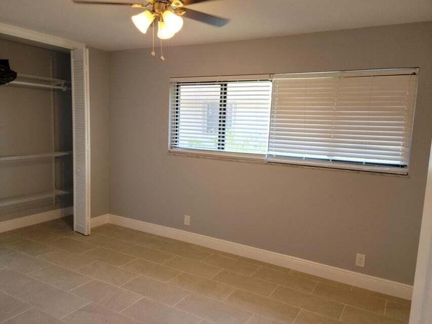 4010 N SHORE Drive — Photo 5