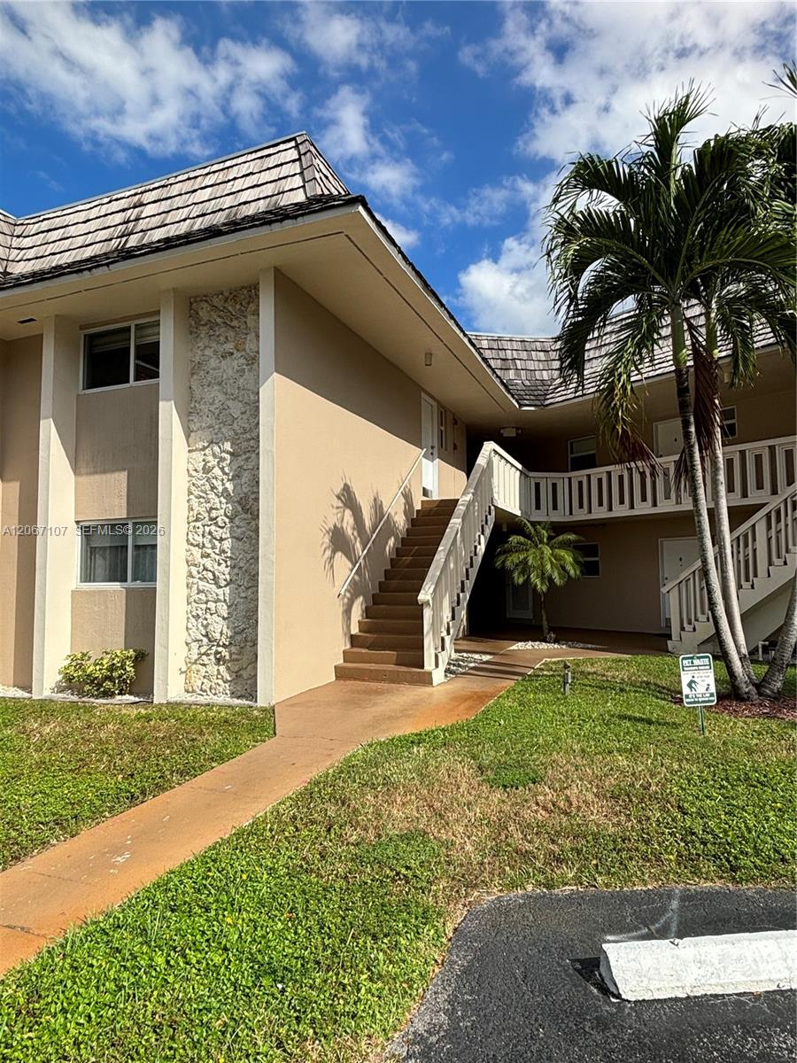7470 Miami Lakes Dr # B208, Miami Lakes FL 33014