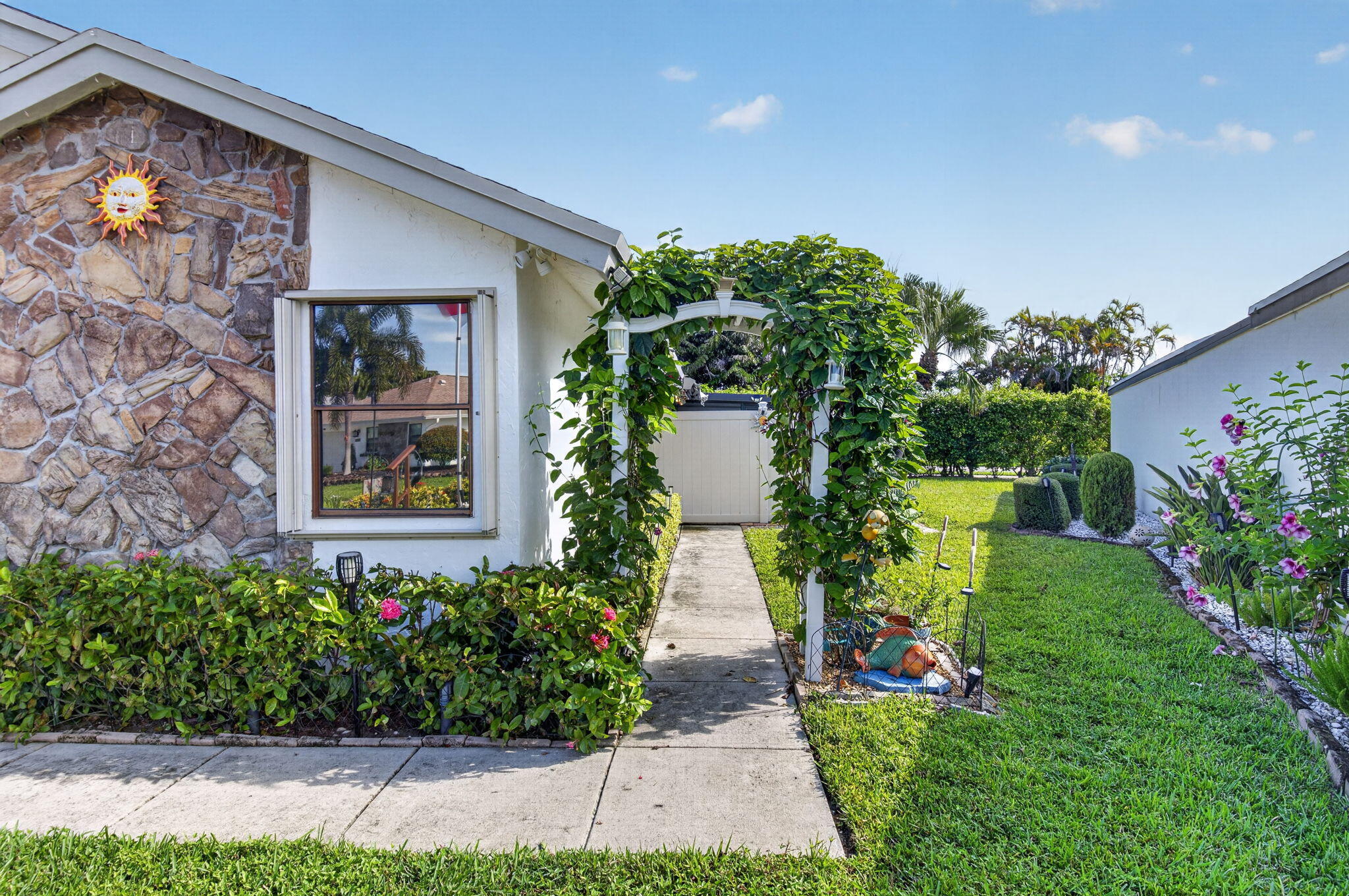 2505 NW 13th Court — Photo 5
