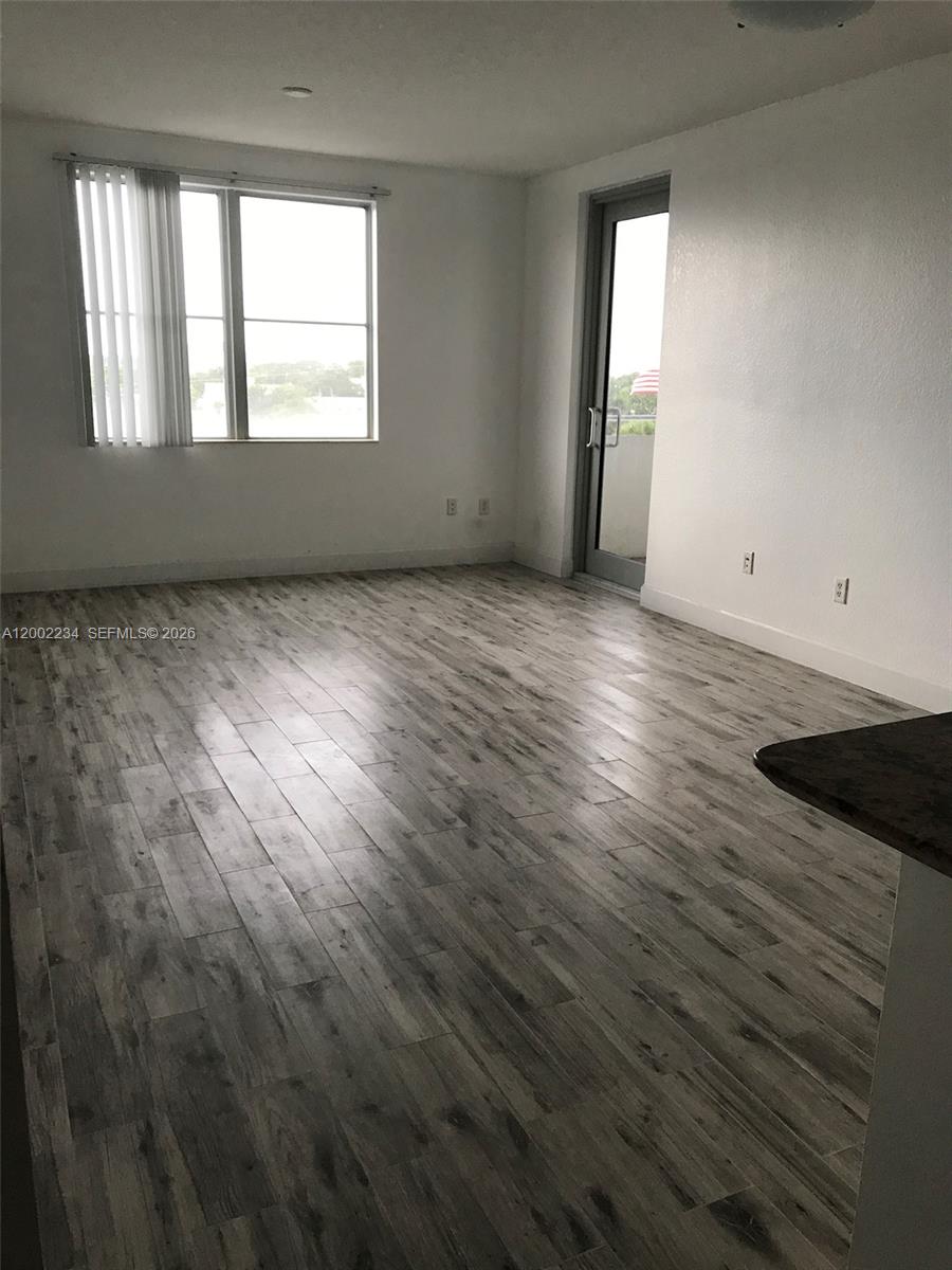 1830 Radius Dr # 407 — Photo 4