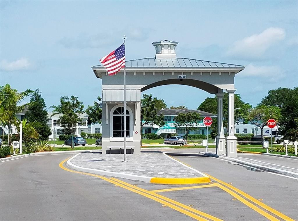 355 Oakridge T # 355, Deerfield Beach FL 33442