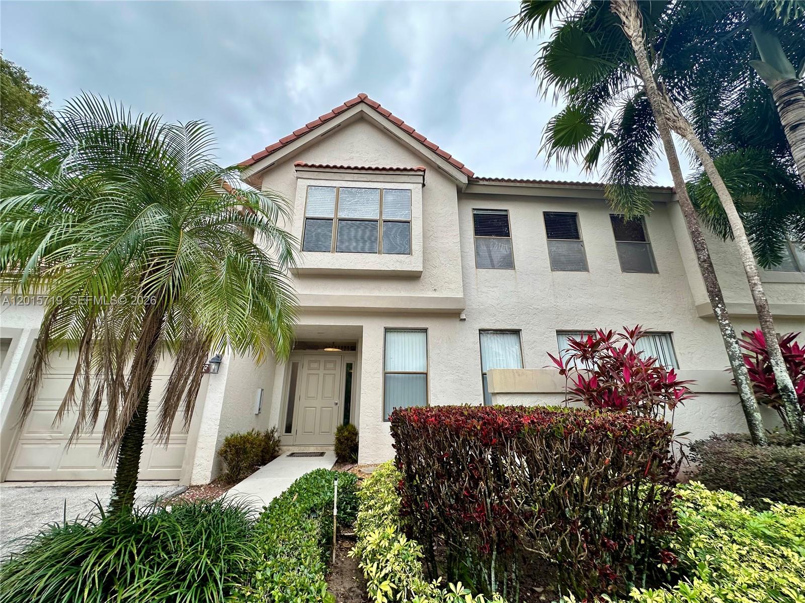 5790 Coach House Cir # E, Boca Raton FL 33486