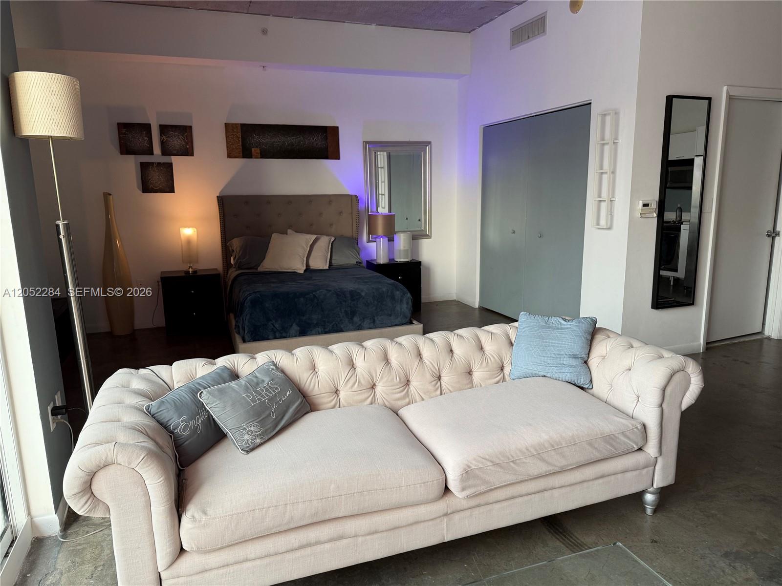 133 NE 2nd Ave # 2811, Miami FL 33132