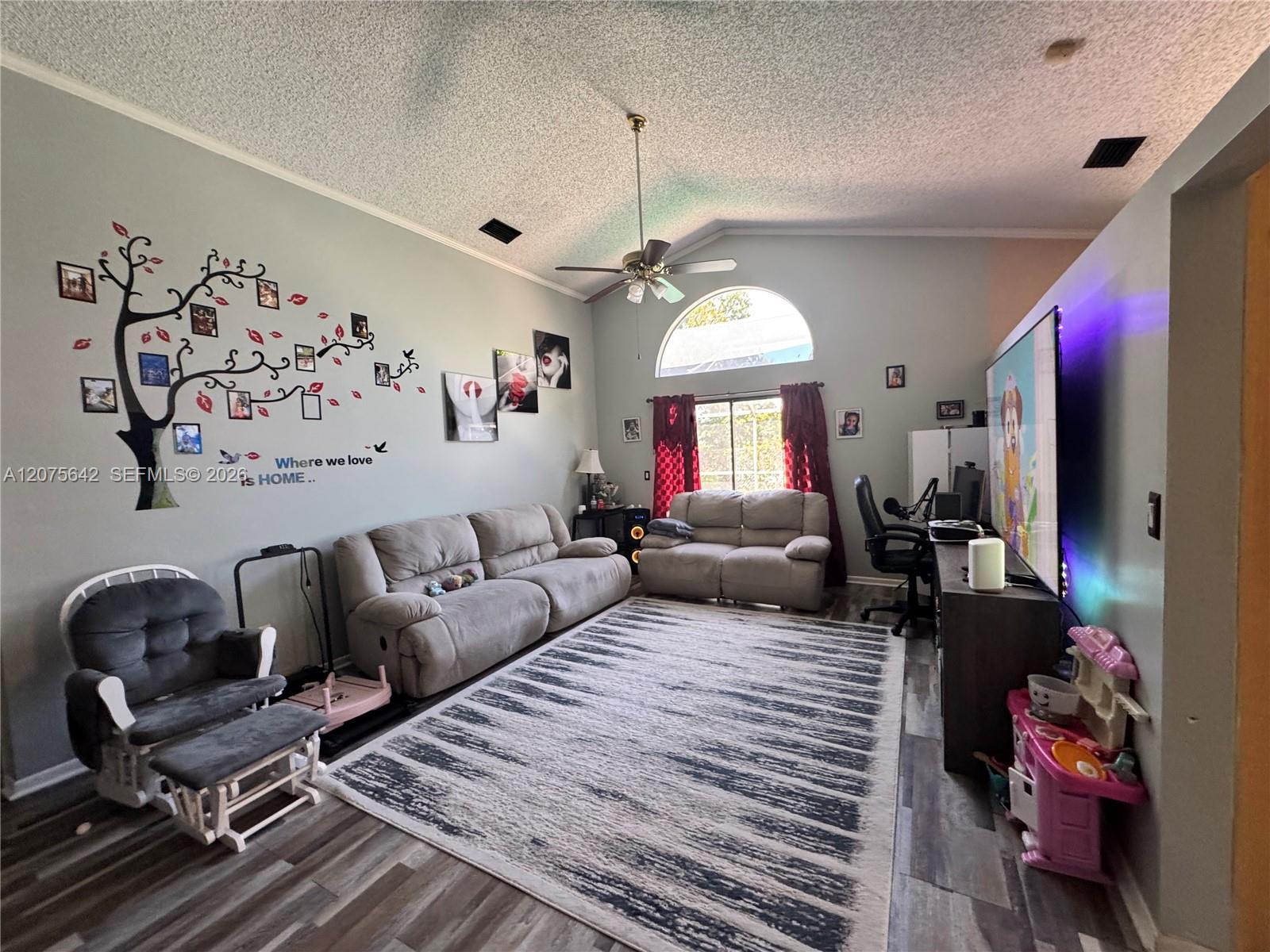 840 W Palm Run Dr — Photo 3