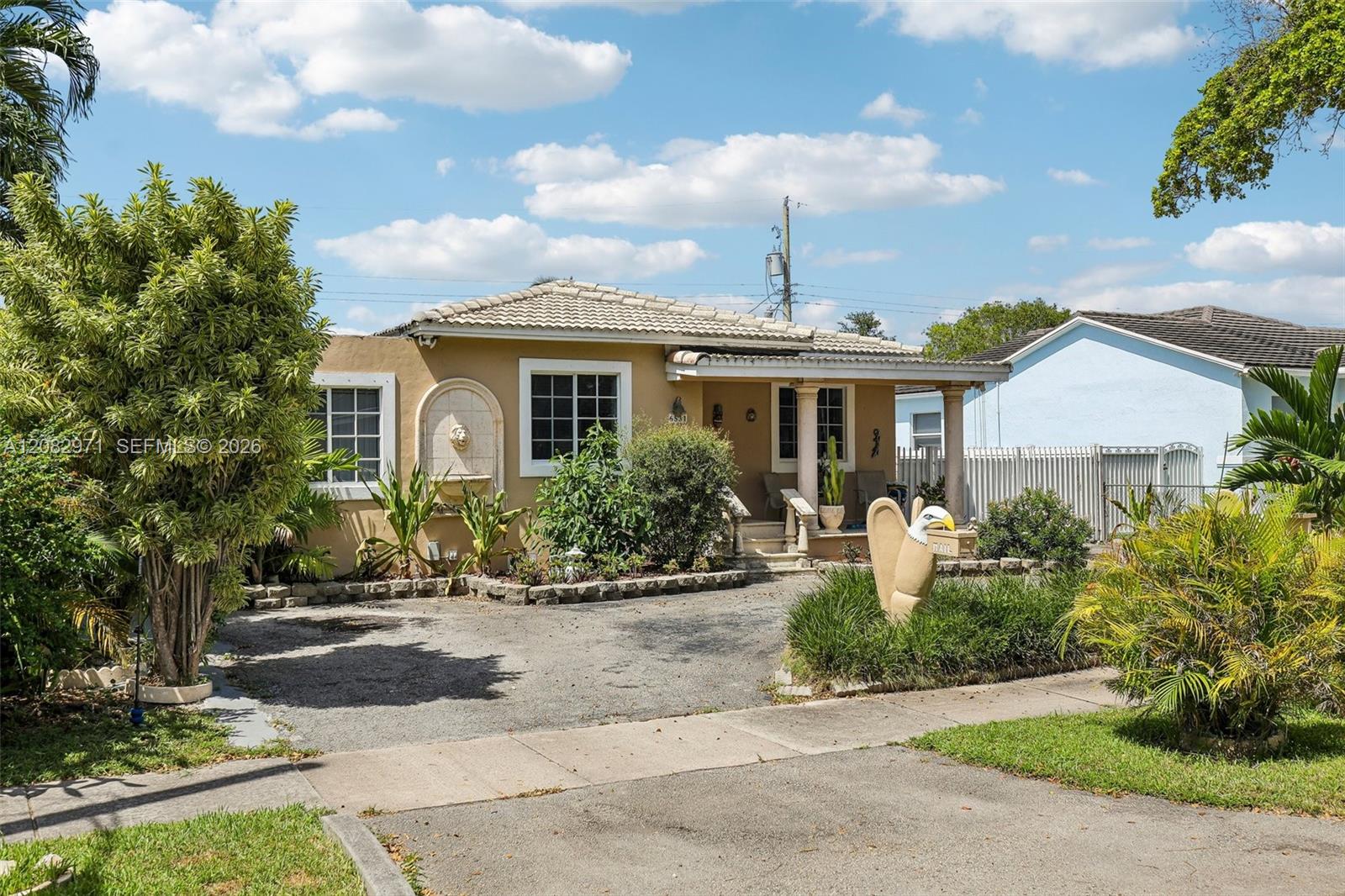 6531 SW 20th St — Photo 4