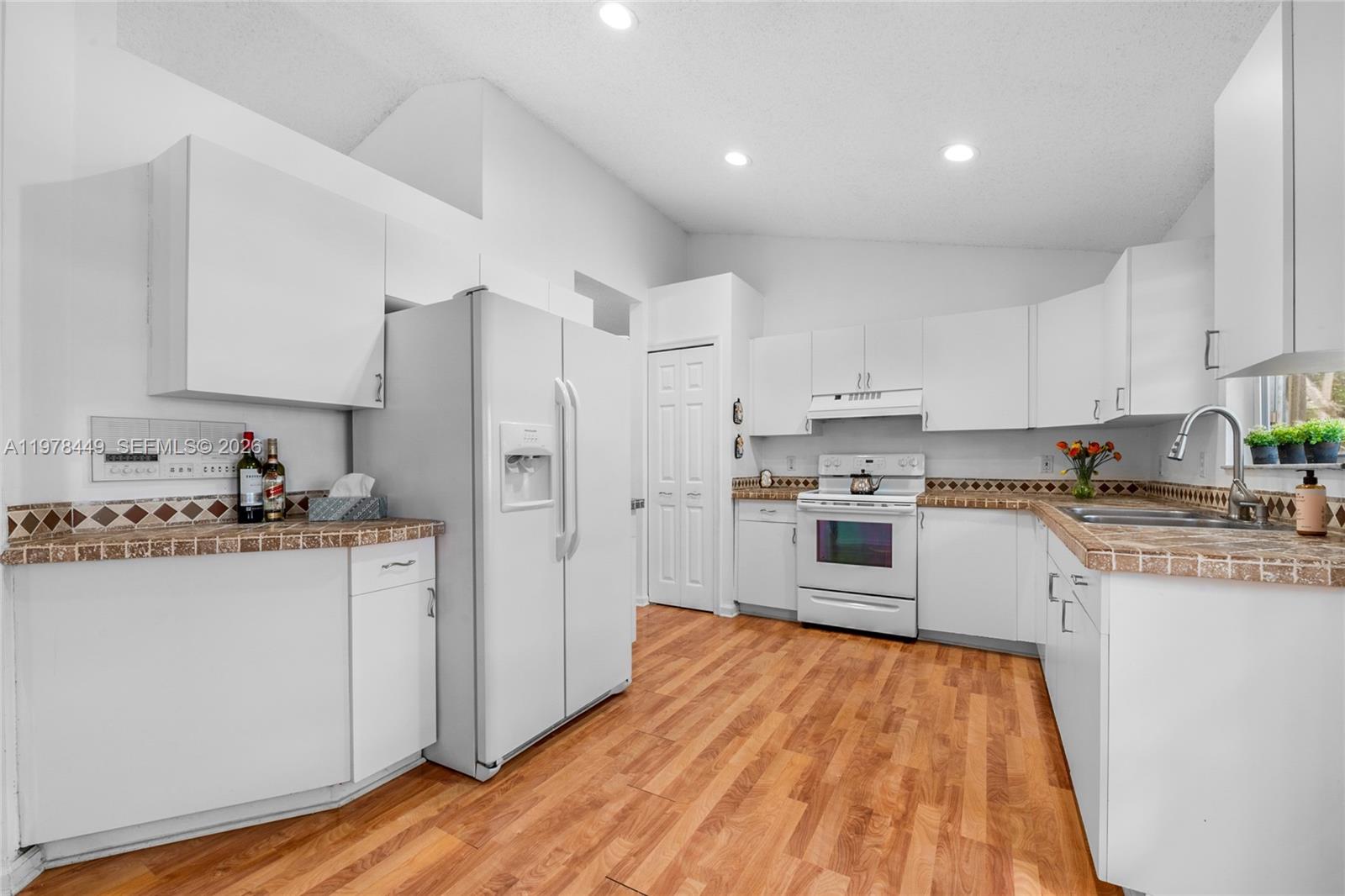 2020 SE 5th Pl View 10