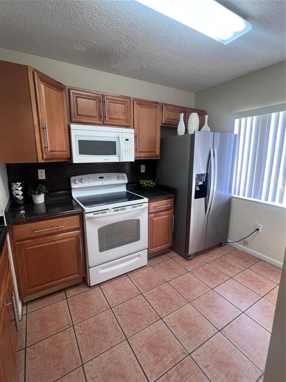 167 RIVIERA Circle — Photo 3