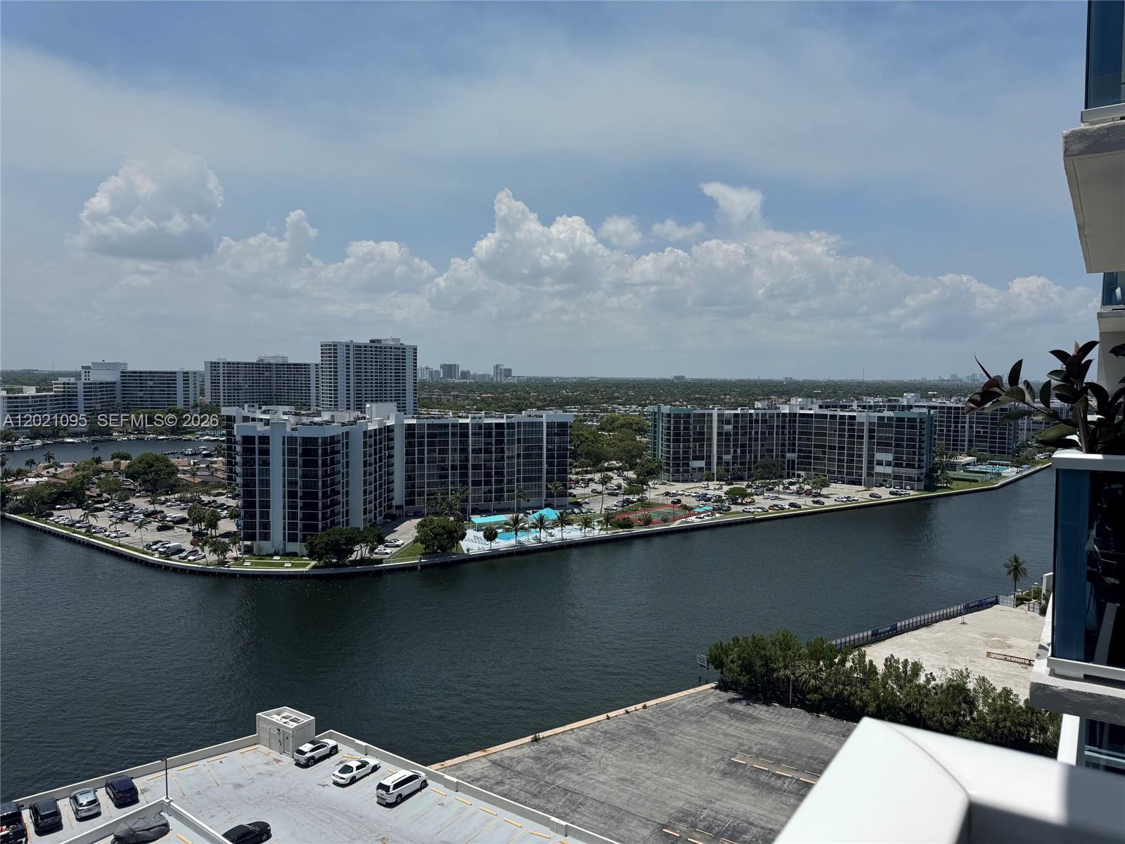 3800 S Ocean Dr # 1725, Hollywood FL 33019