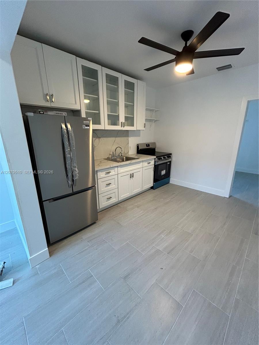 1154 NW 34th Ave # 1 — Photo 3
