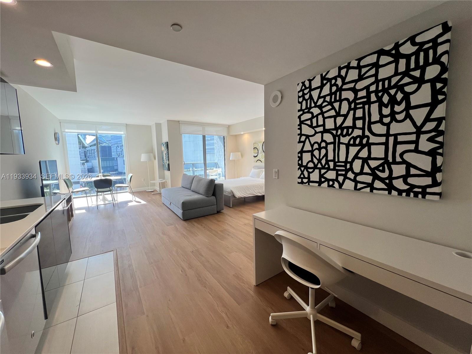31 SE 6th St # 703, Miami FL 33131