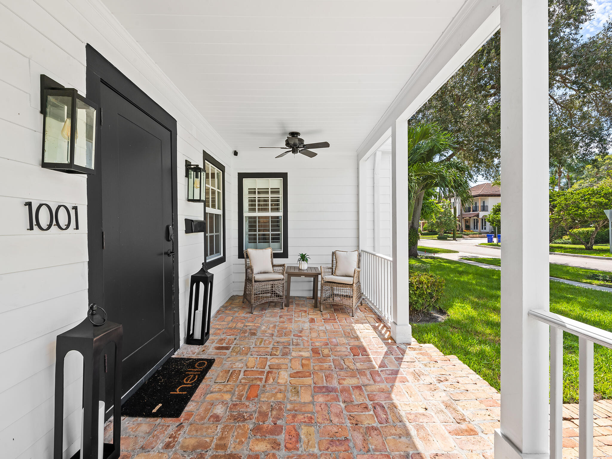 1001 SE 10th Street — Photo 4