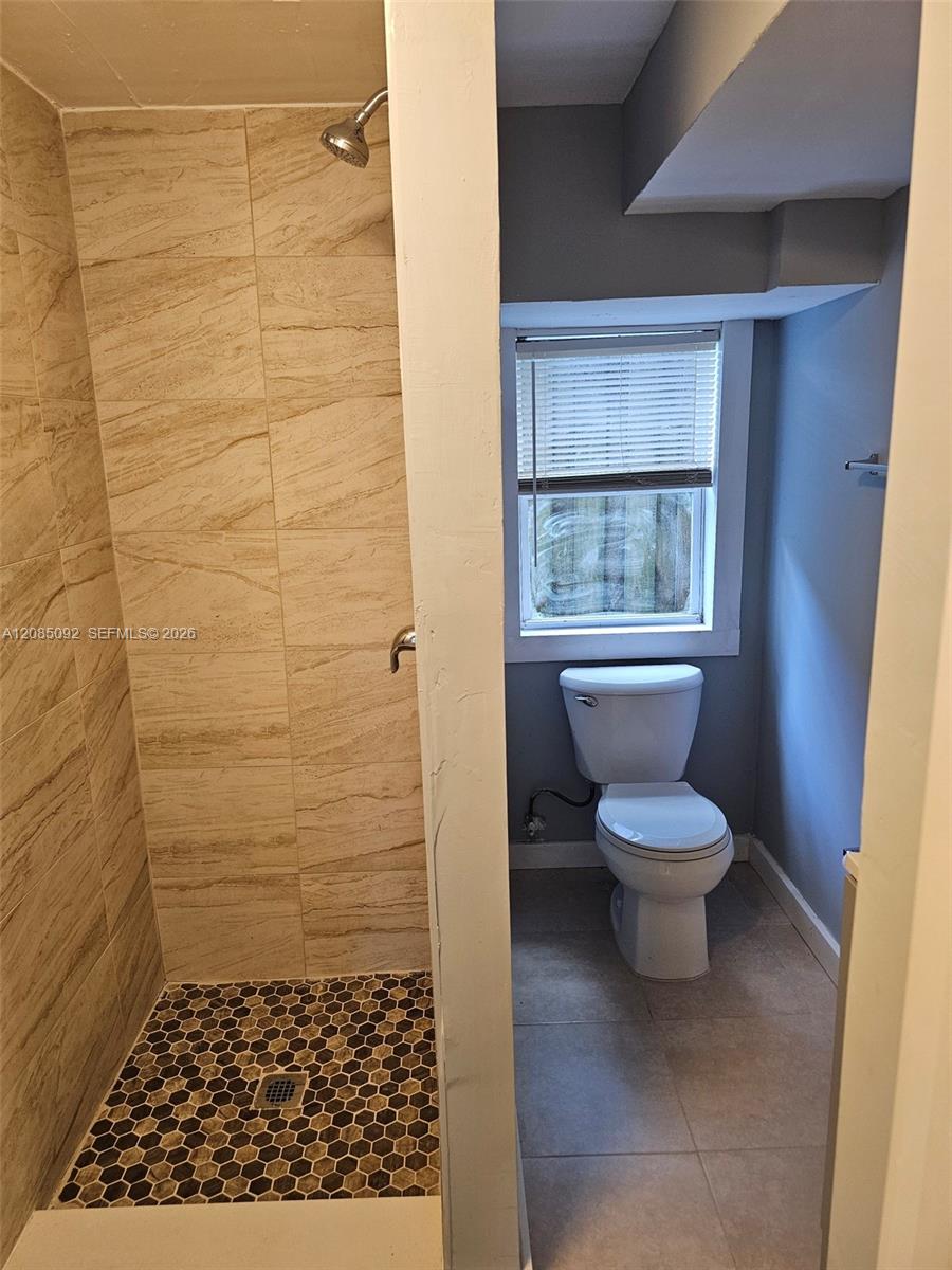 807 SW 4th St # back — Photo 3