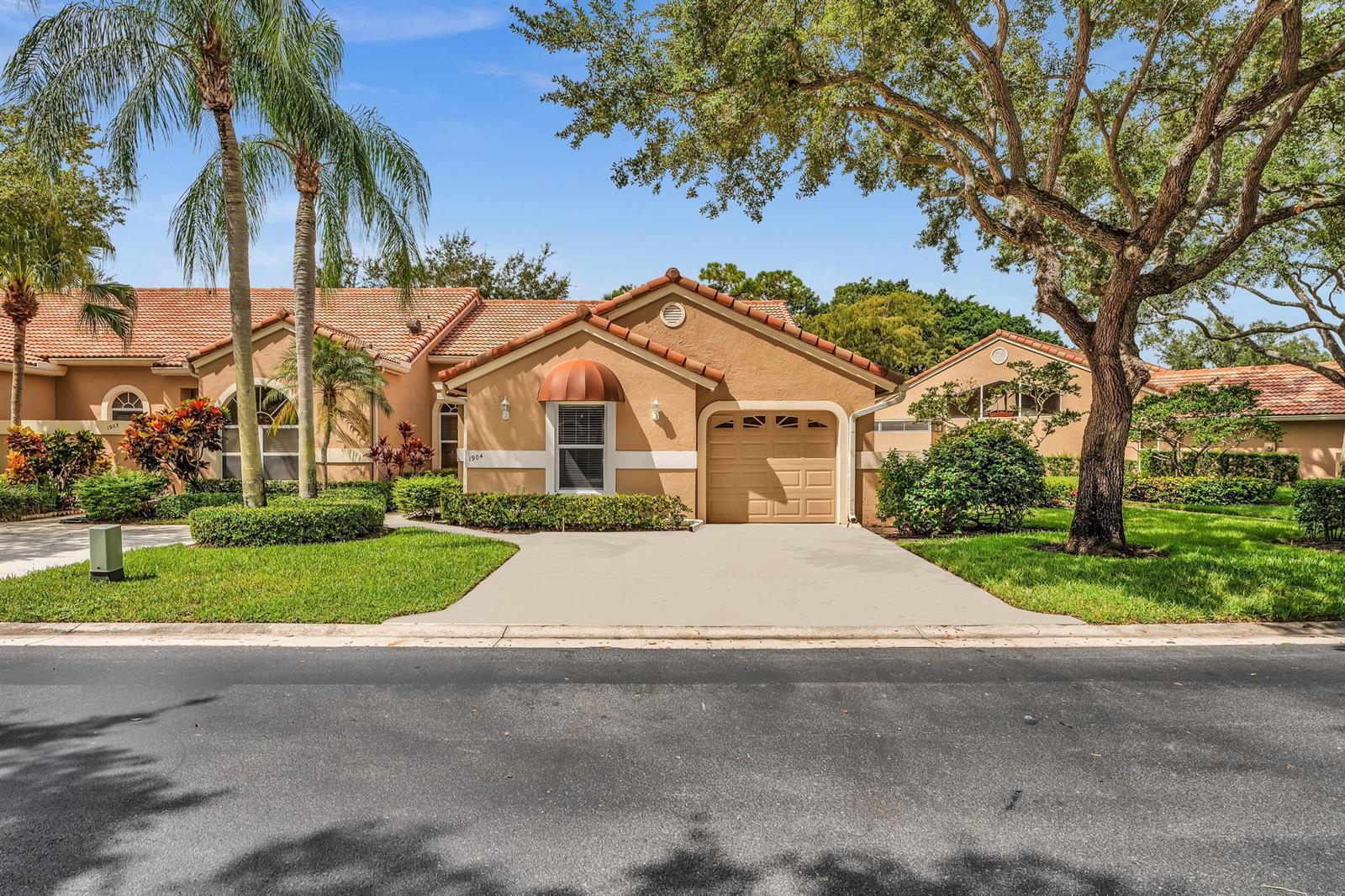 1904 Rosewood Way, Palm Beach Gardens FL 33418