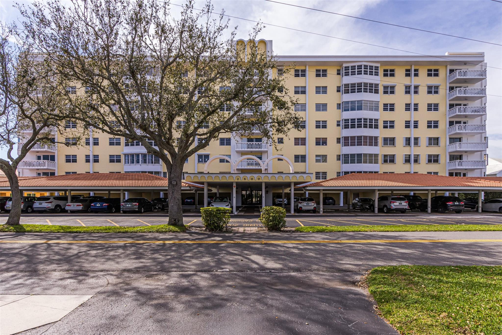 2500 NE 48th Lane # 609, Fort Lauderdale FL 33308