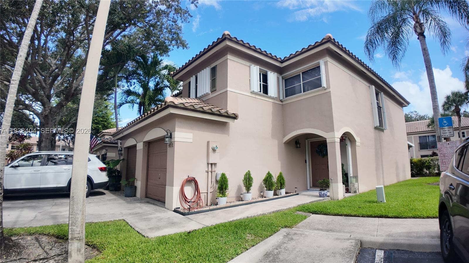 9715 NW 23rd Ct, Pembroke Pines FL 33024