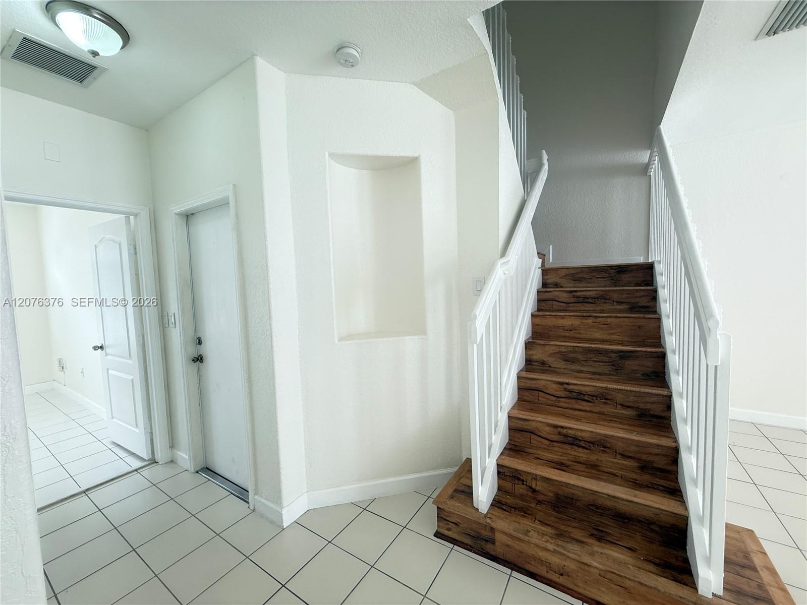 15131 SW 23rd Ln # 0 — Photo 3