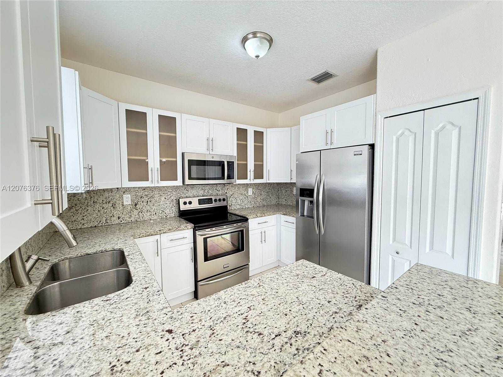 15131 SW 23rd Ln # 0 — Photo 5