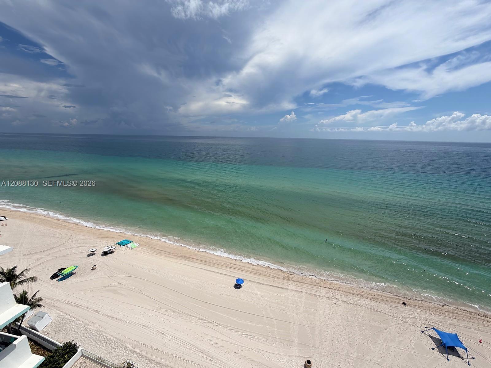 3725 S Ocean Dr # 1402 — Photo 2