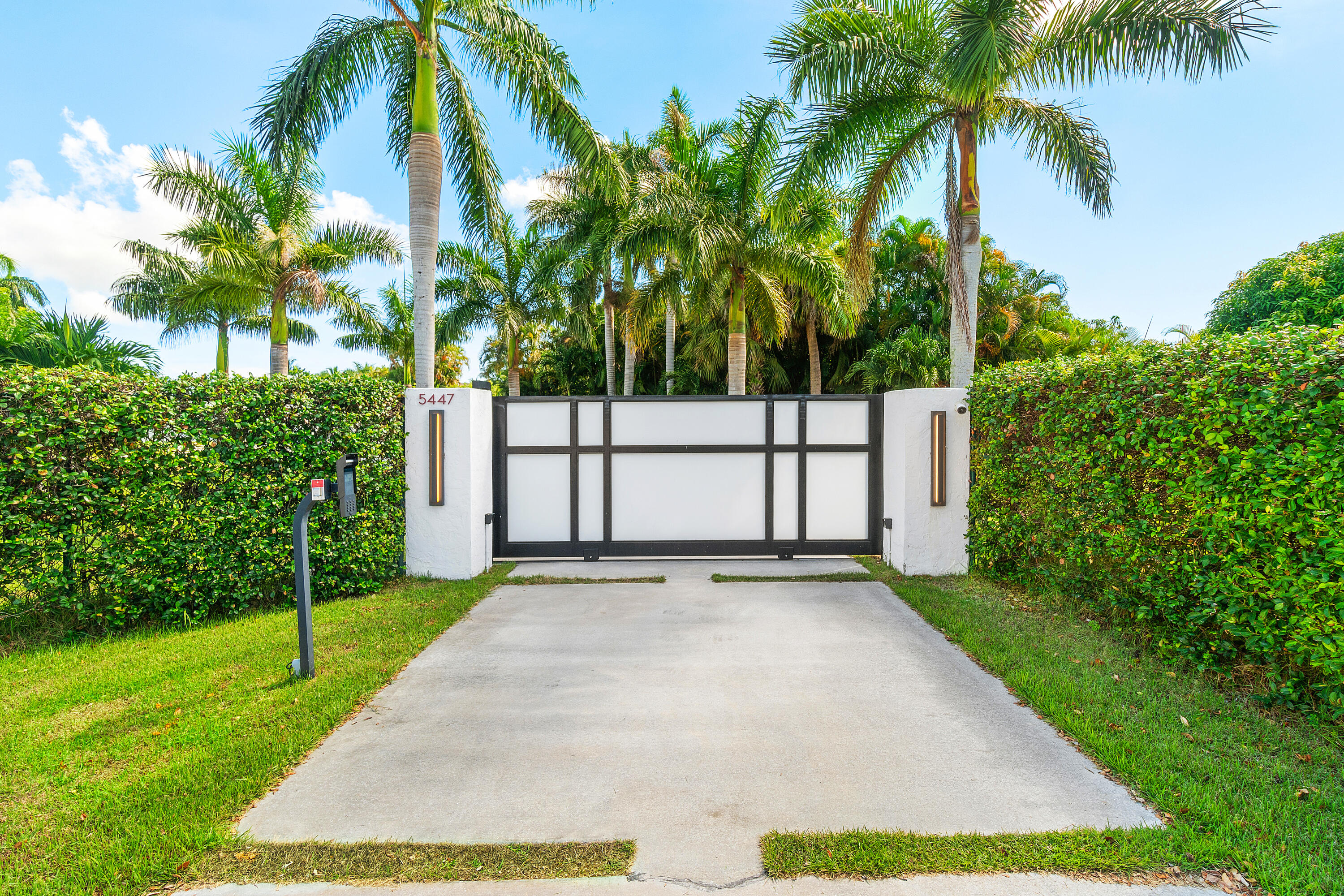 5447 Center Street, Jupiter FL 33458