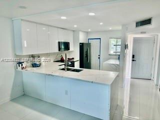 18901 NE 14th Ave # 104 — Photo 5