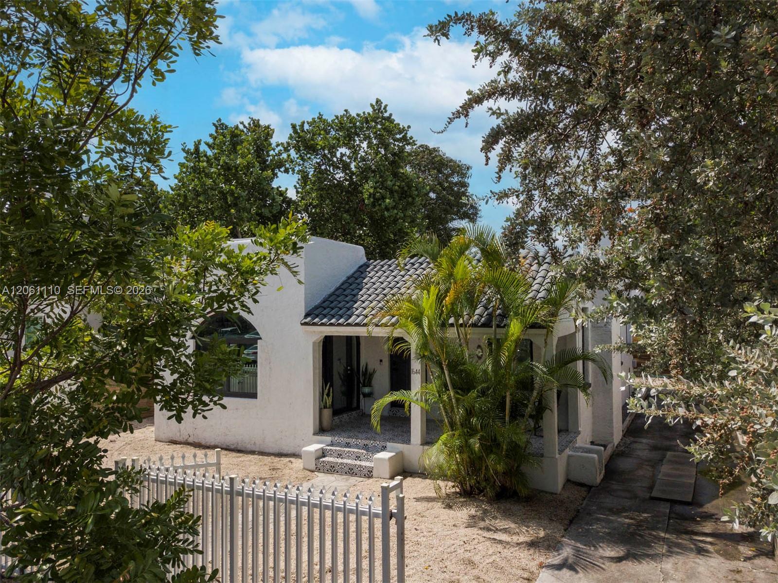 1644 SW 9th St View 2