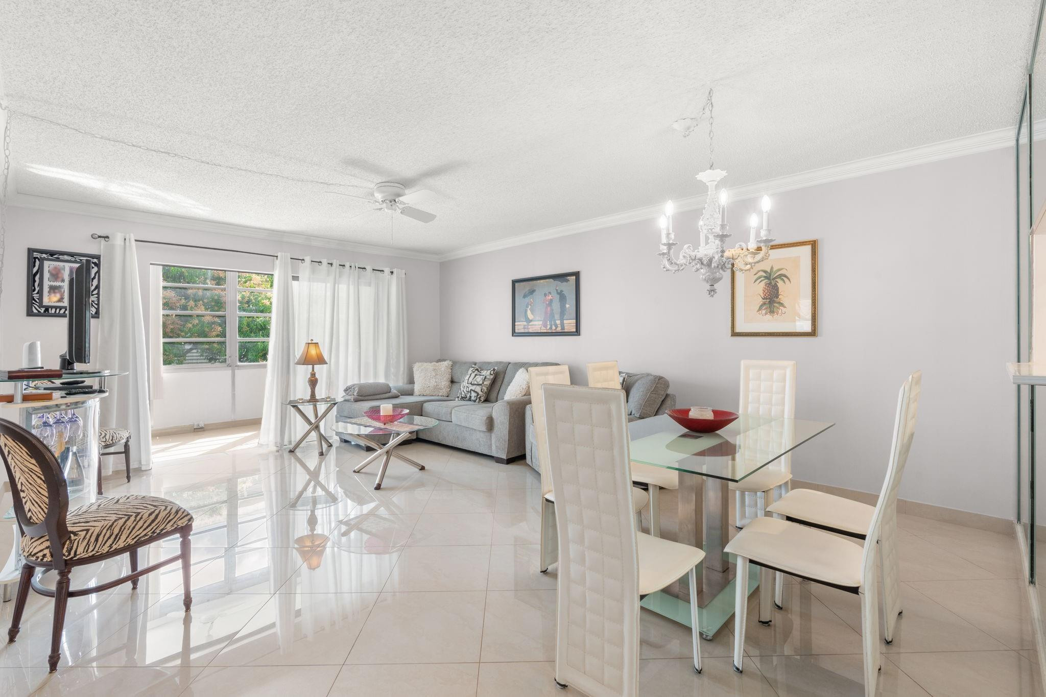 4191 NW 41st Street # 214, Lauderdale Lakes FL 33319