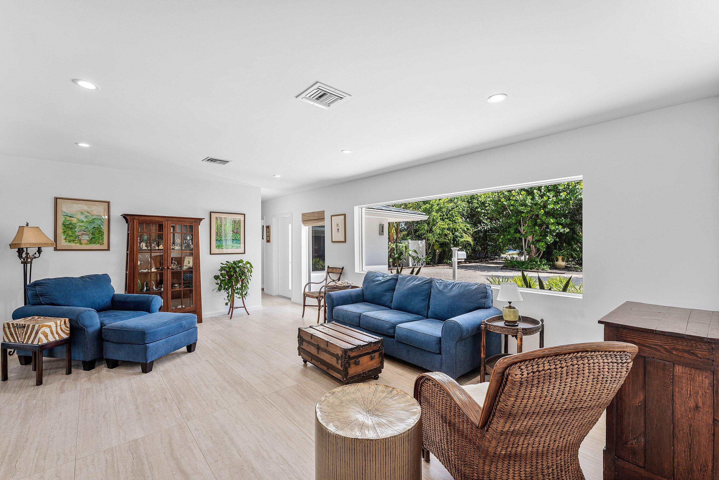 545 NW 7th Street — Photo 2