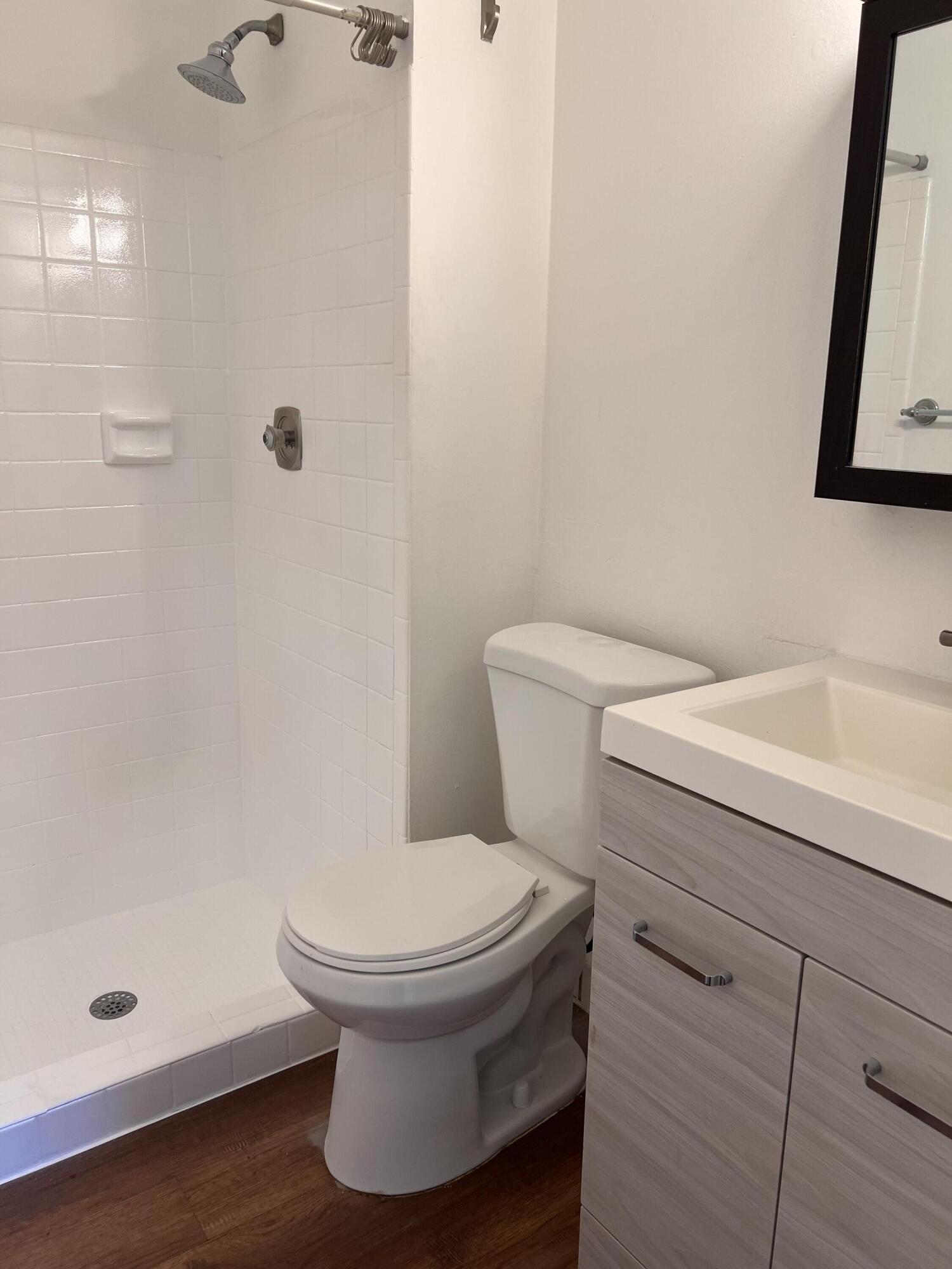 9596 RICHMOND Circle — Photo 5