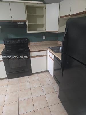 3313 S Carambola Cir S # 2401 — Photo 5