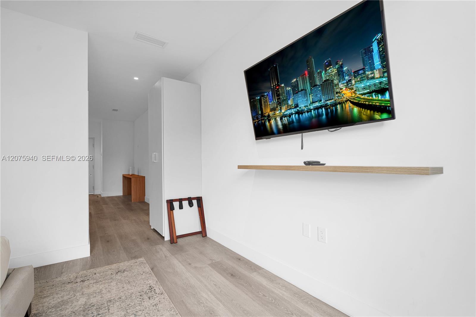 229 SW 9th St # 404 — Photo 4