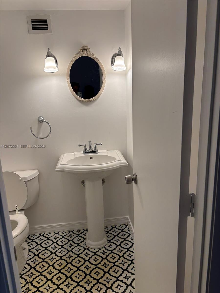 801 Three Islands Blvd # 301, Hallandale Beach FL 33009
