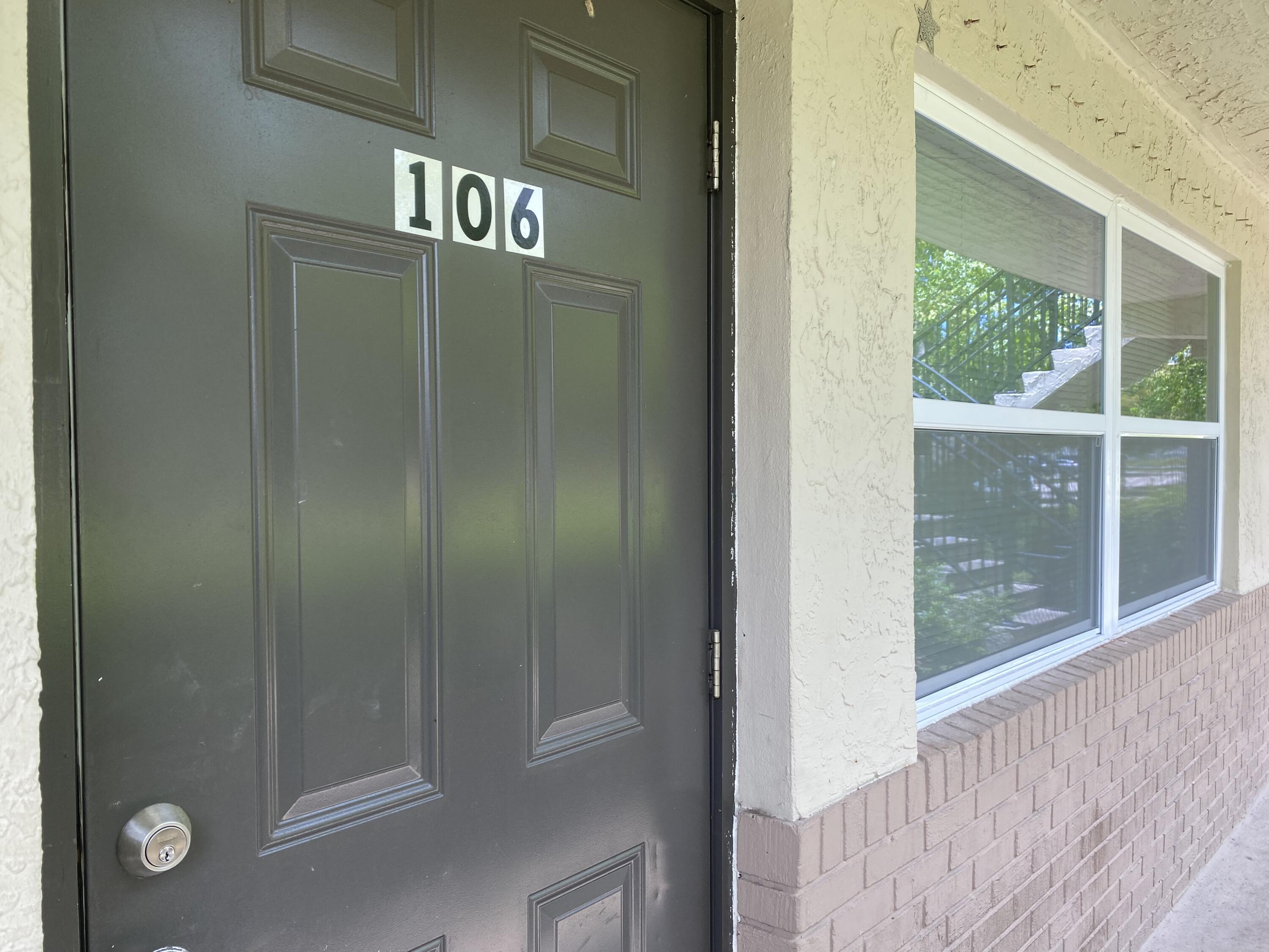 207 NW 32nd Court # 106 — Photo 2