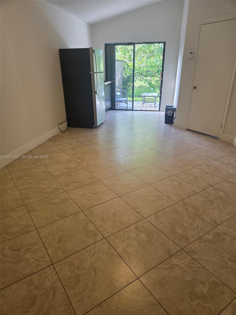 818 E Palm Run Dr, North Lauderdale FL 33068