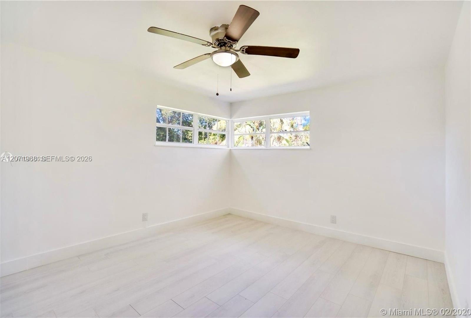 1301 NE 147th St # 1301 — Photo 3