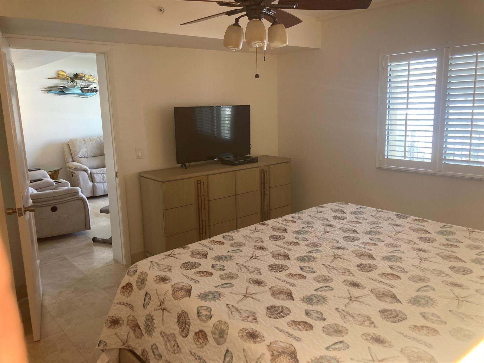1401 marina 102 mst2