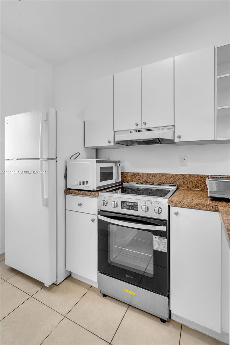 928 SW 3rd St # 205 — Photo 2