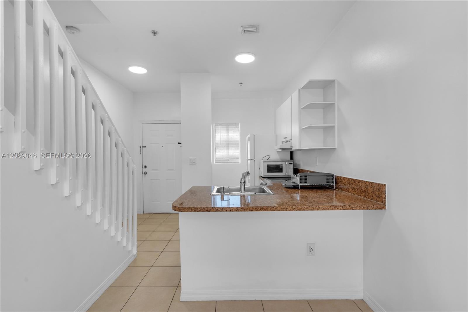 928 SW 3rd St # 205 — Photo 3