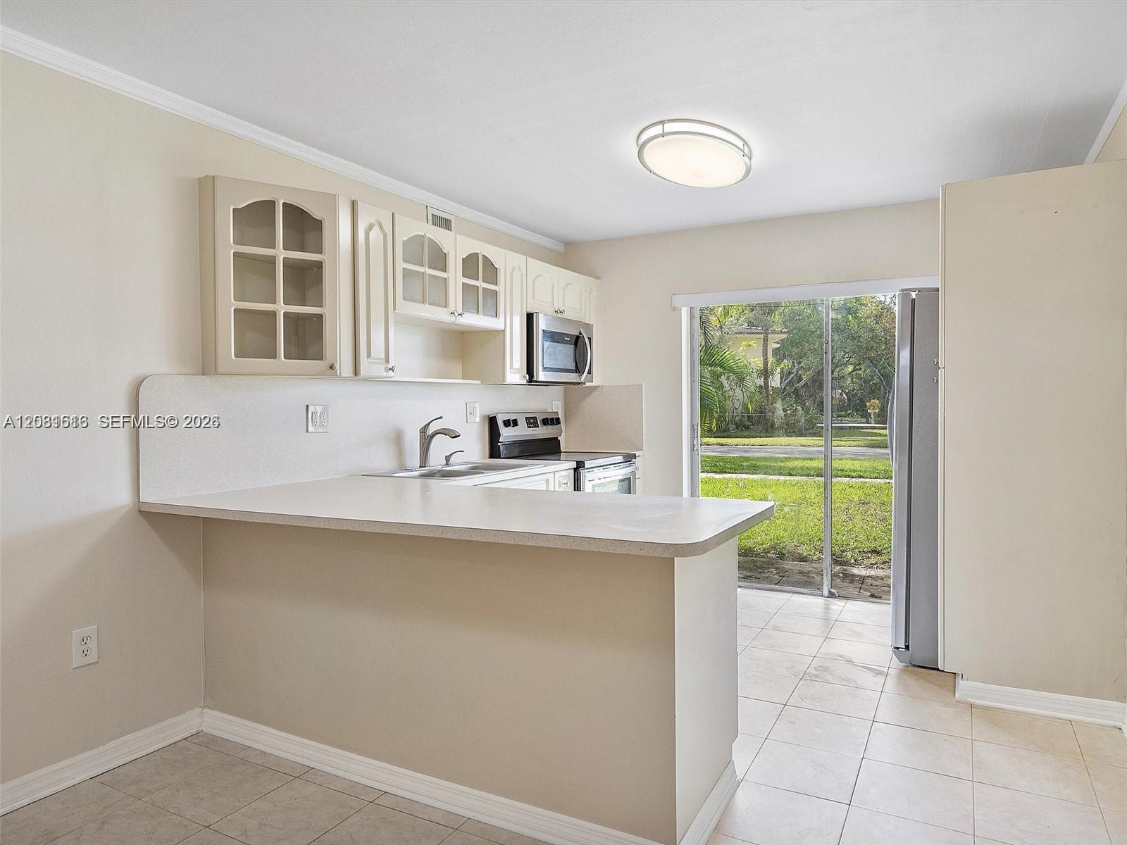 8941 NE 4th Ave Rd # 8941 — Photo 4