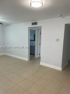 1985 NE 168th St # 7 — Photo 4