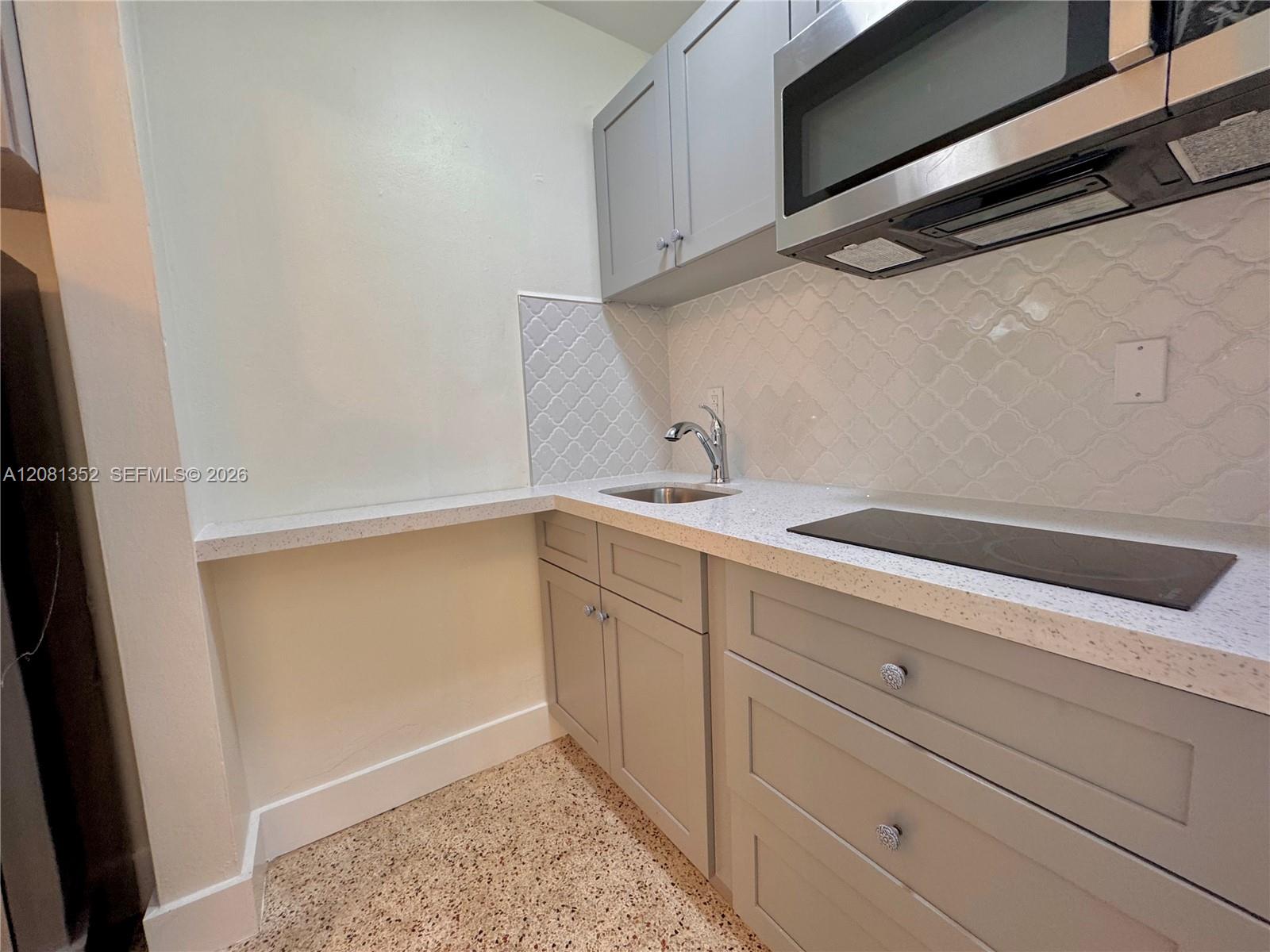 7135 SW 22nd St # A — Photo 5